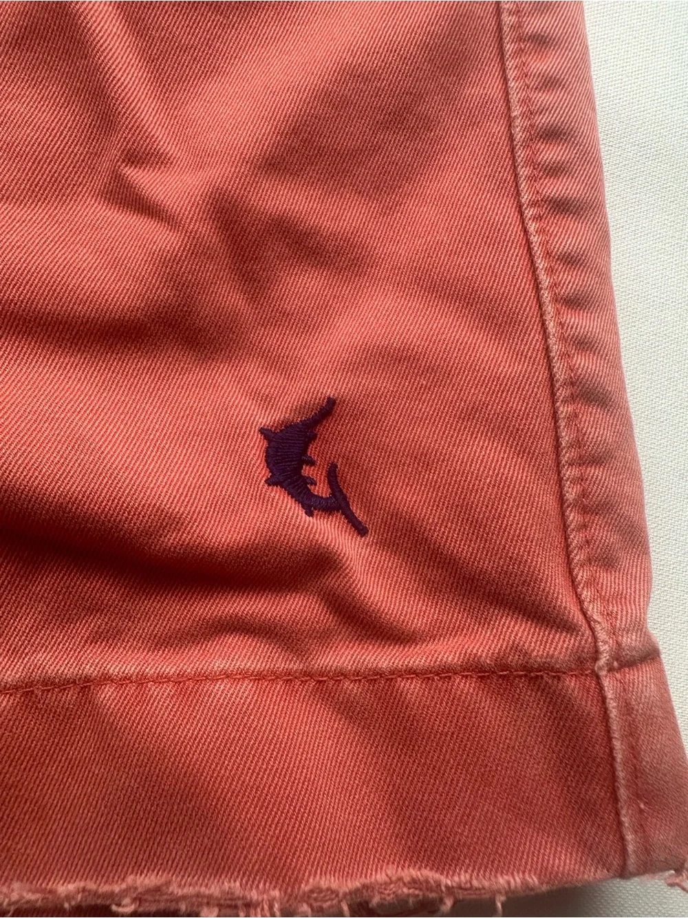 Men's Embroidered Coral distressed Cotton Shorts with print. Size 38W
